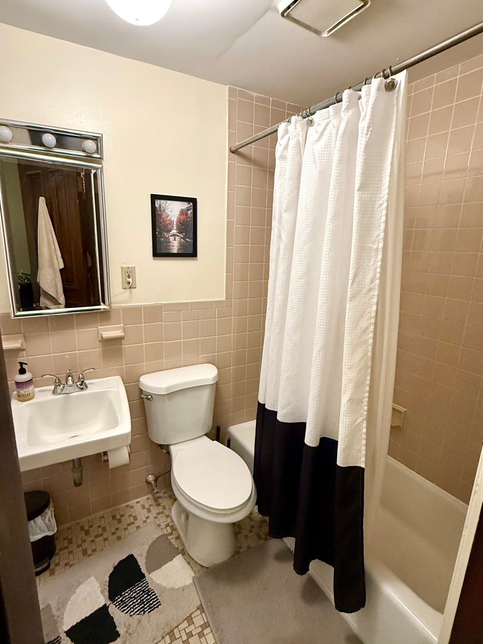 Building Photo - 317 Commonwealth Ave