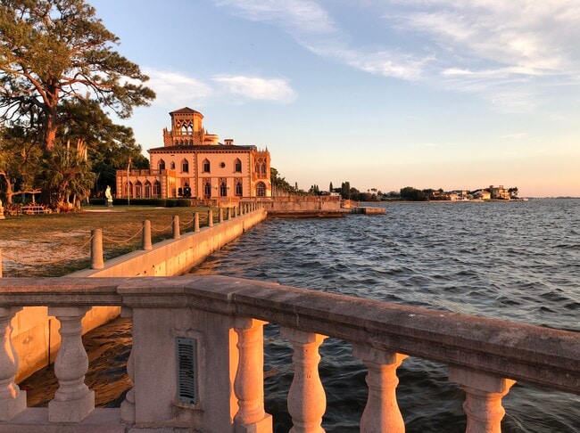 Building Photo - 3605 Iroquois Ave