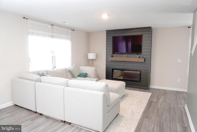 Building Photo - 238 Gumspring Dr