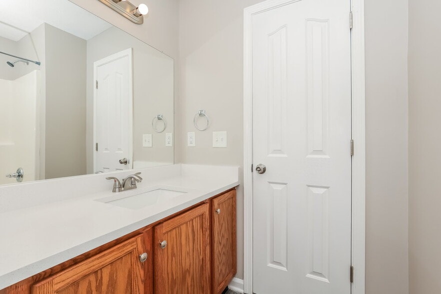 Building Photo - 1283 Tiree Dr