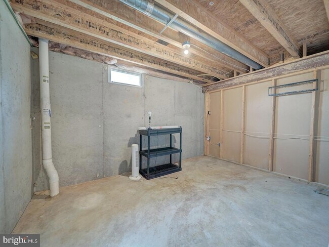 Building Photo - 6311 Hot Spring Ln