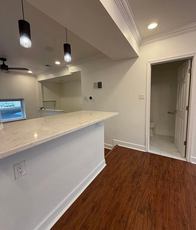 Building Photo - 2642 Emery St