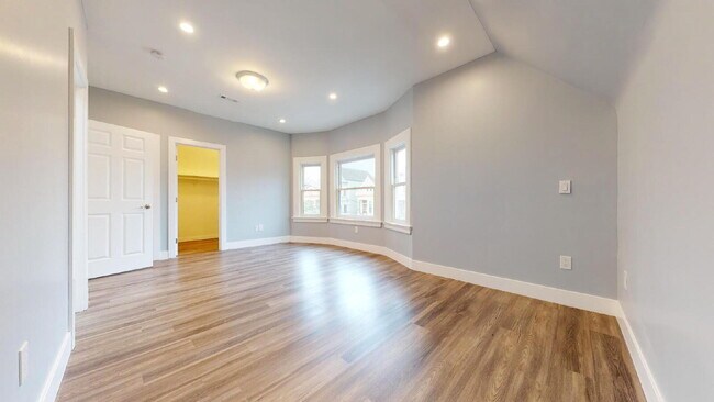 Building Photo - "Lake Street Victorian w/ Classic Charm & Modern Updates 3-Bed 2.5 Baths in one of SF's highly so...