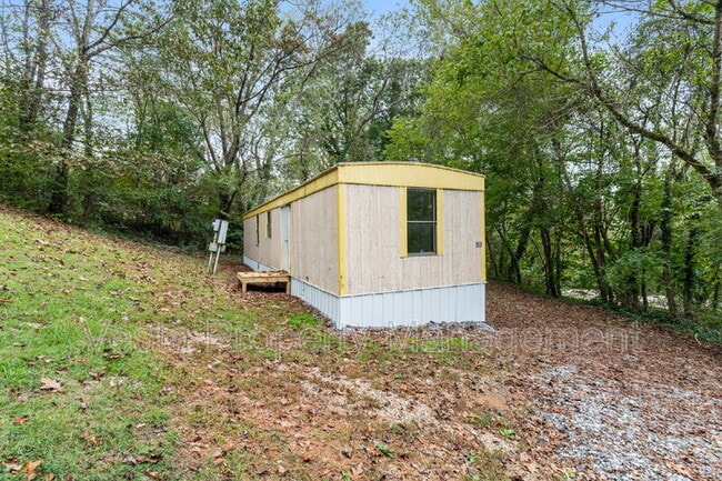 Building Photo - 703 Macedonia Rd