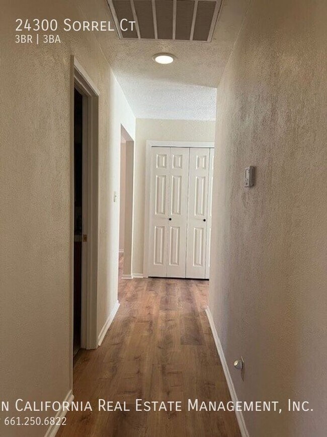 Building Photo - 24300 Sorrel Ct