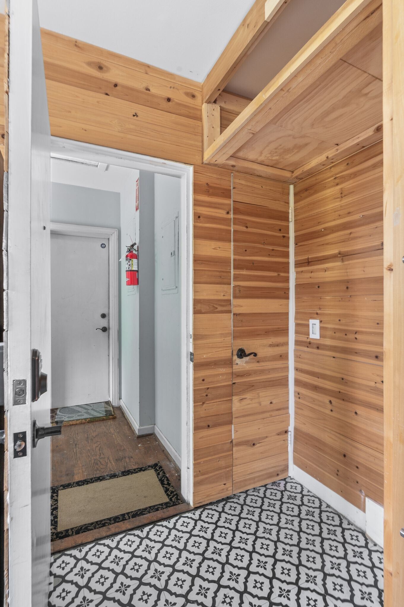 Side door to back alley - 1112 Clifton Ln