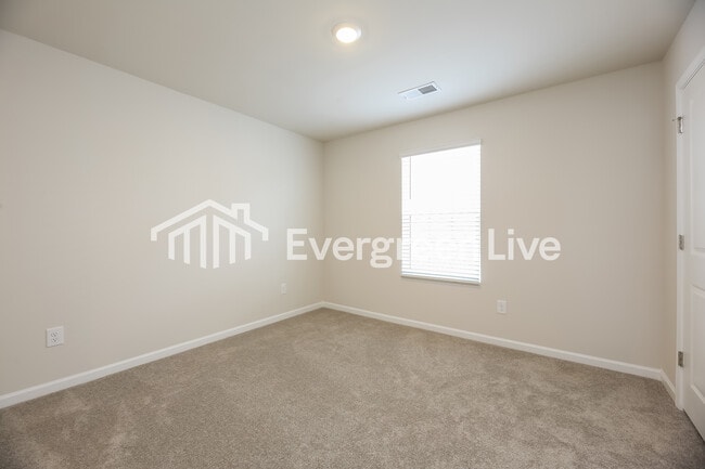 Building Photo - now