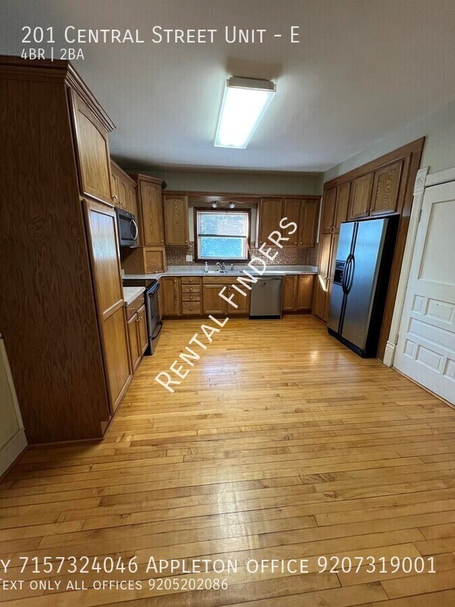 Primary Photo - 201 Central St