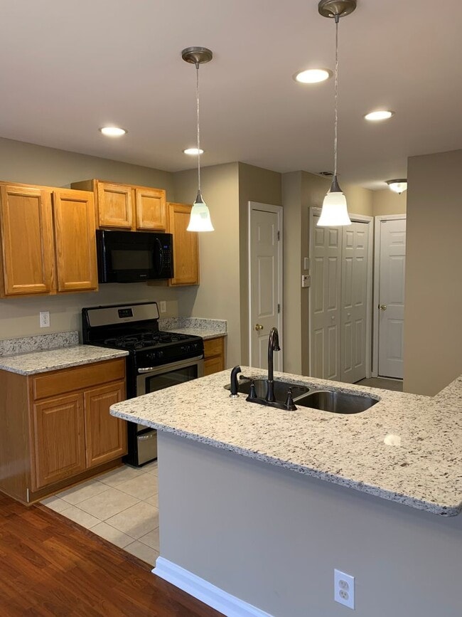 Building Photo - Charming 3BR/2.5BA Cul-de-Sac Home in Sought-After Avensong Community!