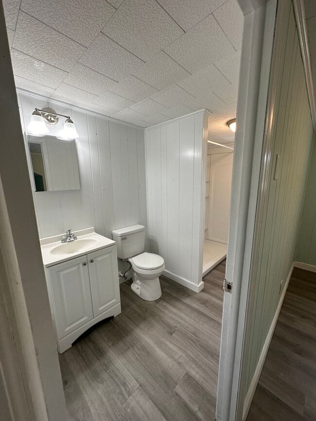 Building Photo - 190 Rogers Rd