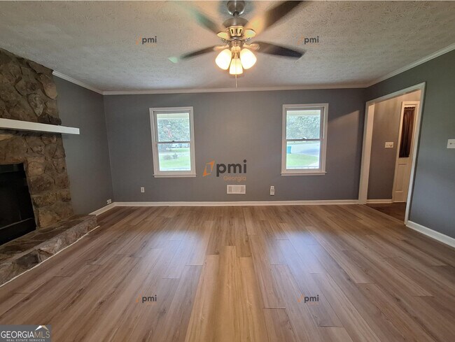 Building Photo - 4103 Renard Way
