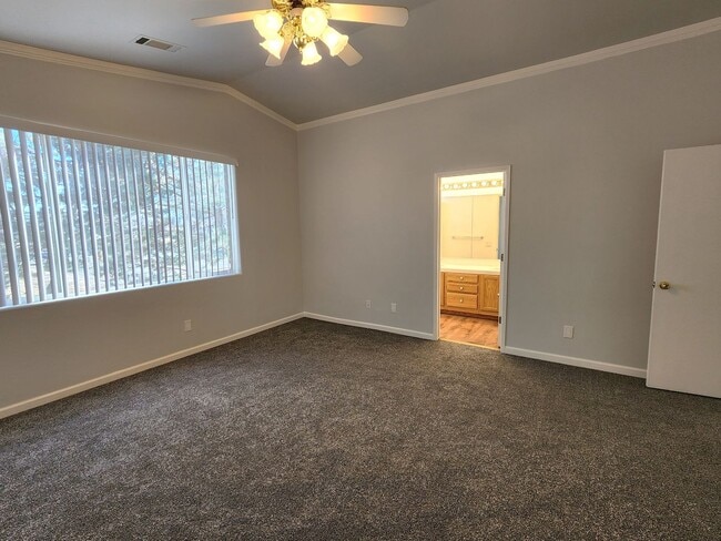 Building Photo - Patio Home For Rent in Winhaven Gardens