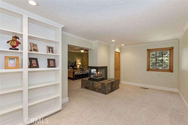 Building Photo - 155 Cypress Dr