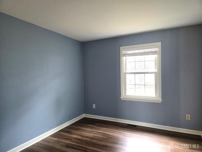 Building Photo - 49 Alexandria Way