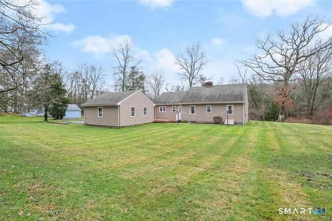 Building Photo - 501 Lambert Rd