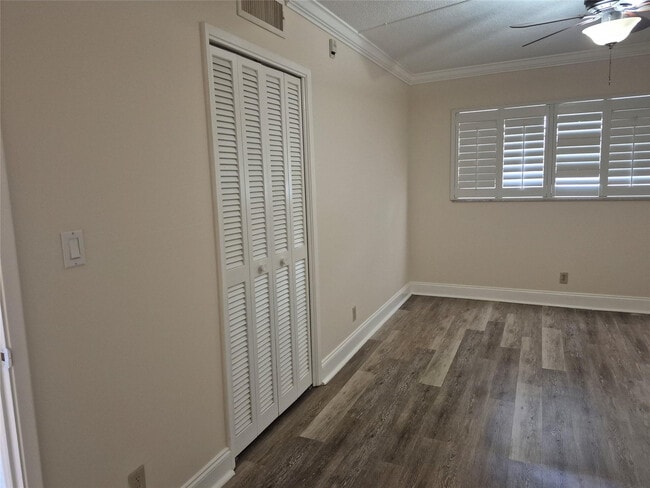 Building Photo - 2650 S Course Dr