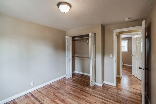 Building Photo - 956 NW Donelson St