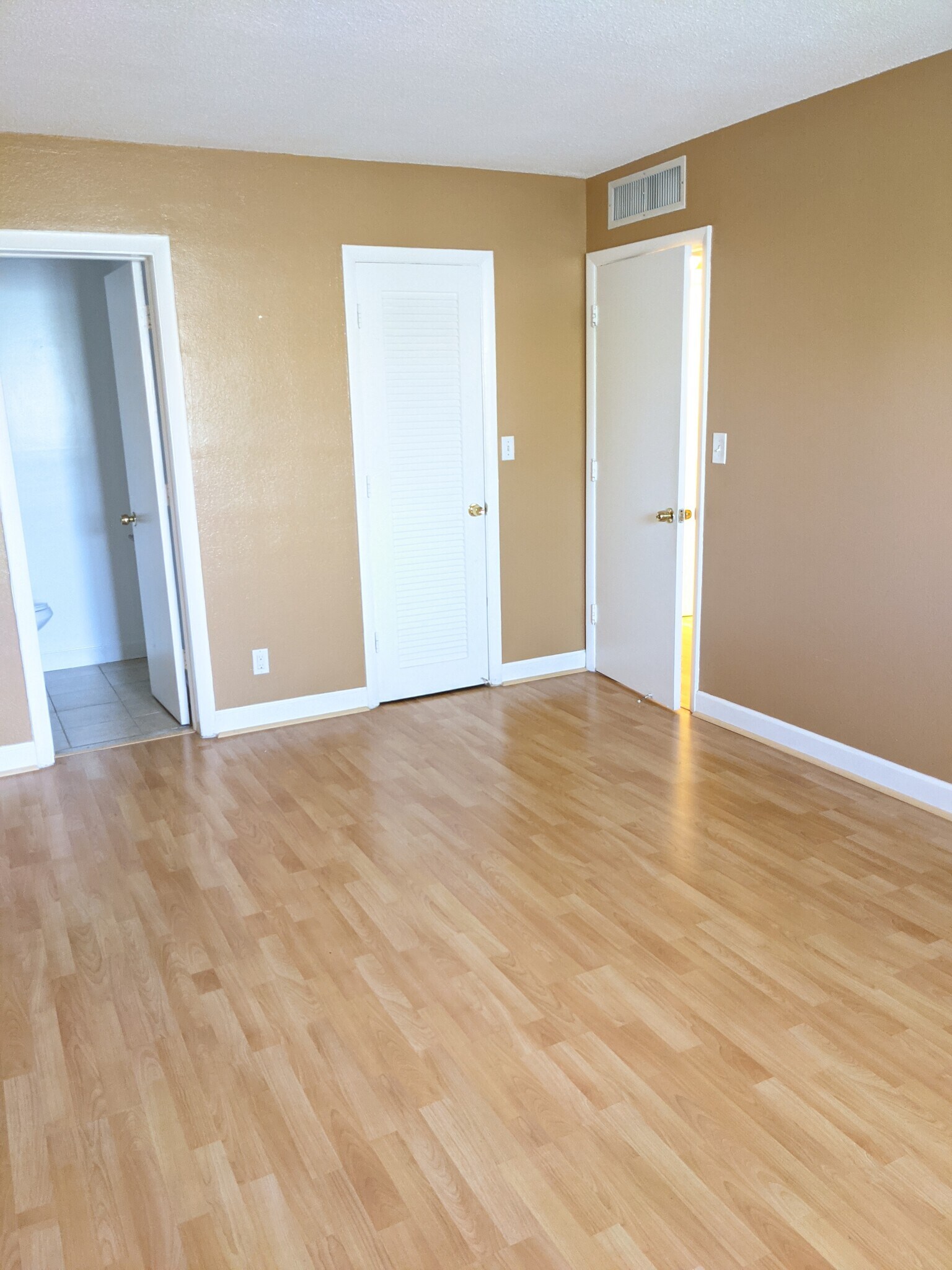 Primary Bedroom - 3061 NE 49th St