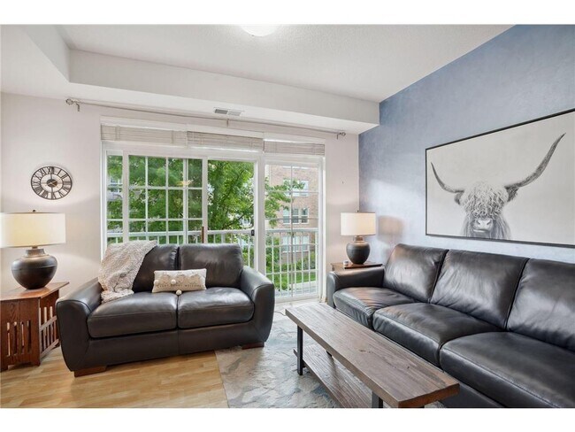 Building Photo - 2405 39th Ave NE