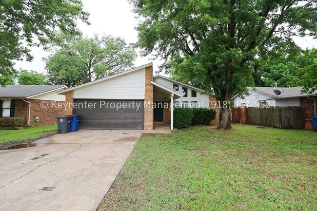 Building Photo - 3 Bedroom Gem in Union Schools! Available for Immediate Move In!