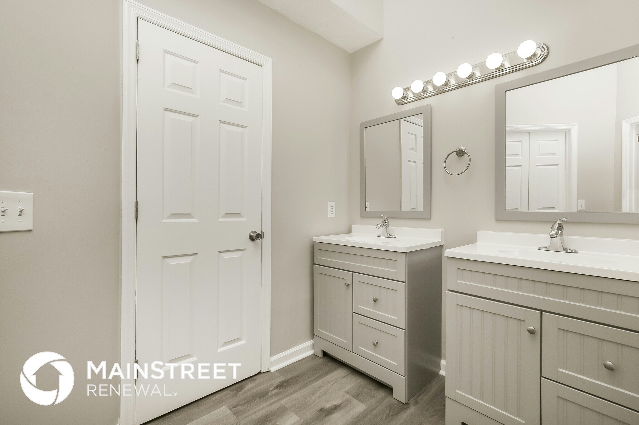 Building Photo - 2009 Hidden Cove Rd