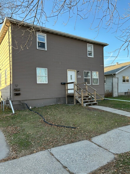 Primary Photo - 221 2nd St N