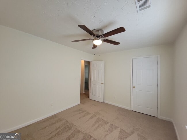 Building Photo - 356 Springbottom Ct SE