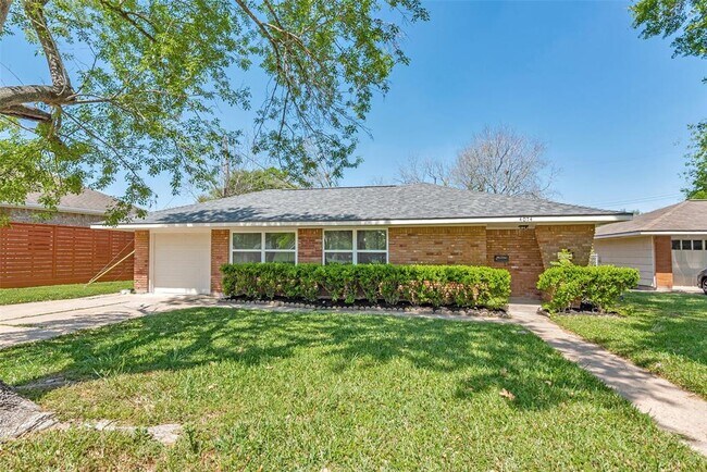 Building Photo - 4074 Cheena Dr