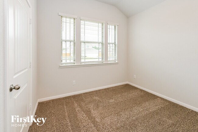 Building Photo - 26024 Babe Ruth Dr