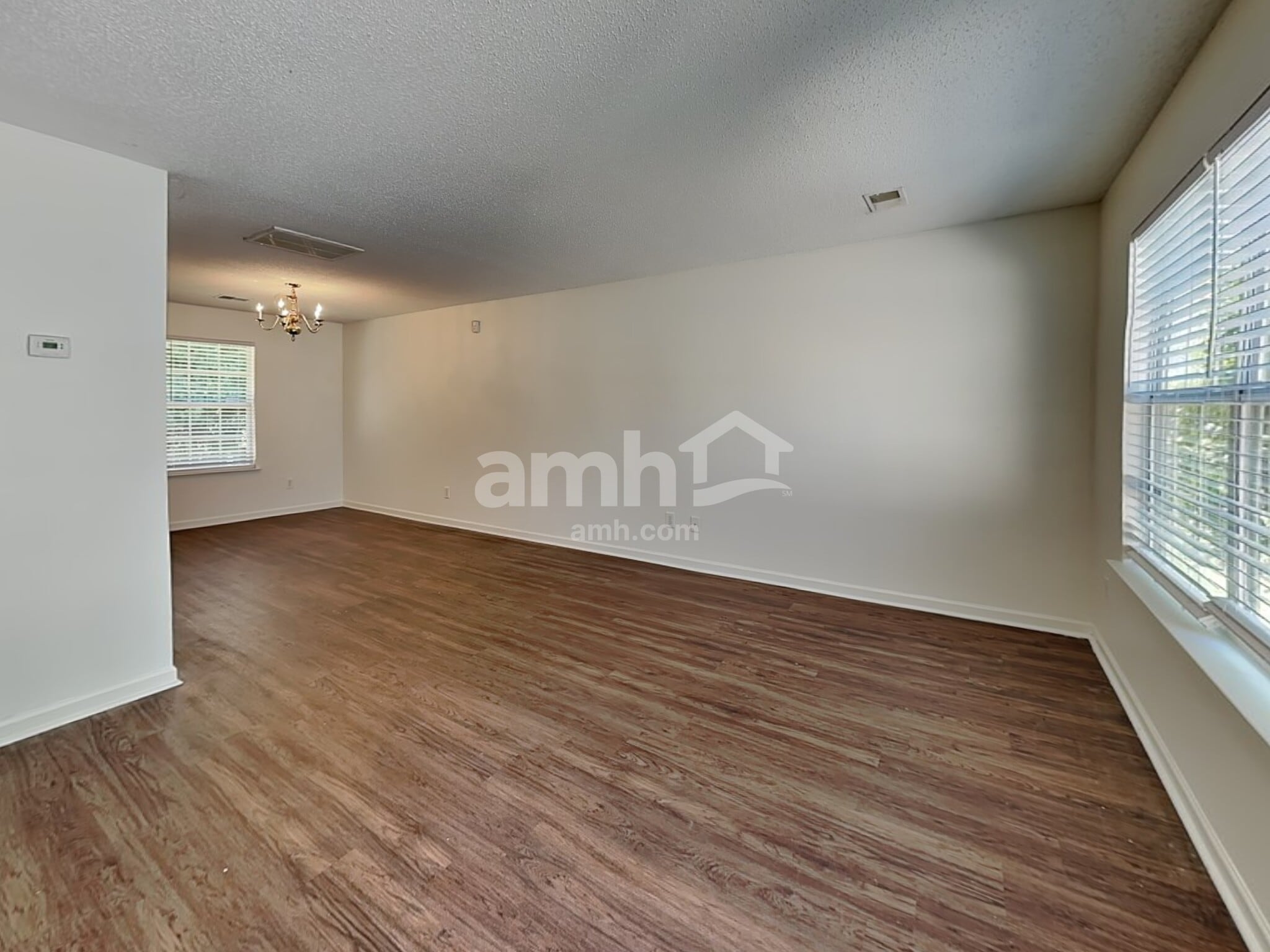 Building Photo - 505 Kingsman Ln