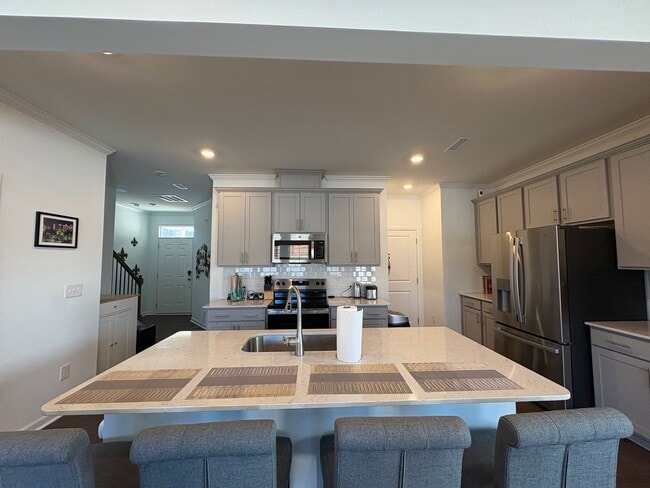 Building Photo - 154 N Finley Lndg Pkwy