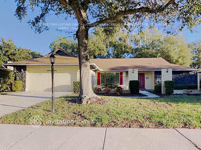 Primary Photo - 9102 Regents Park Dr