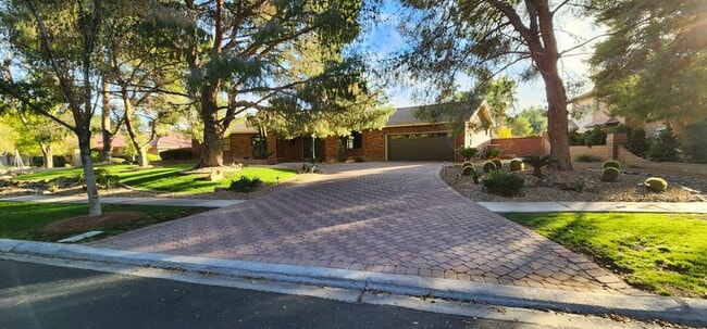 Building Photo - 9 Quail Run Rd