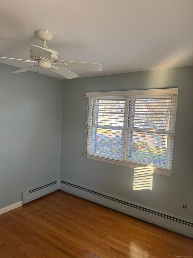 Building Photo - 25 Fenwood Rd