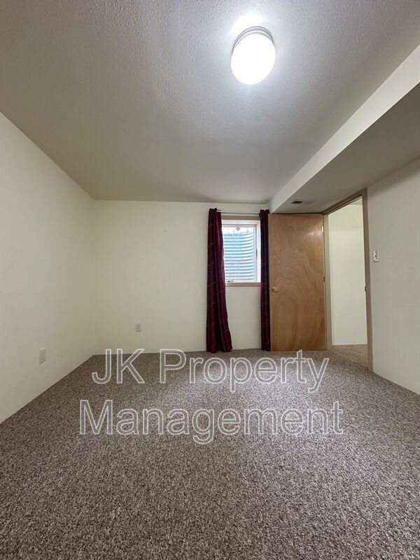 Building Photo - 3209 Wild Rose Ln