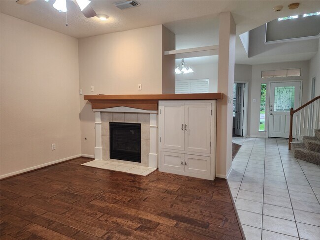 Building Photo - 11 Cider Mill Ct