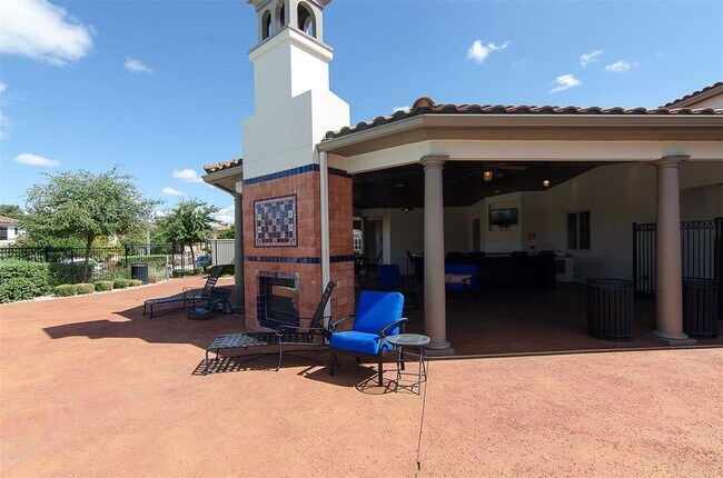 Building Photo - 12205 Terraza Cir