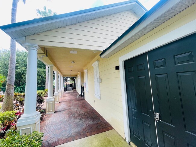 Building Photo - WATERS EDGE/LK NONA-8641 Bradleys Landing St Orlando FL 32827