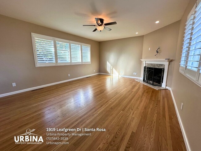 Building Photo - Move-In Ready 3-Bedroom Gem in Santa Rosa with Gorgeous Outdoor Space!