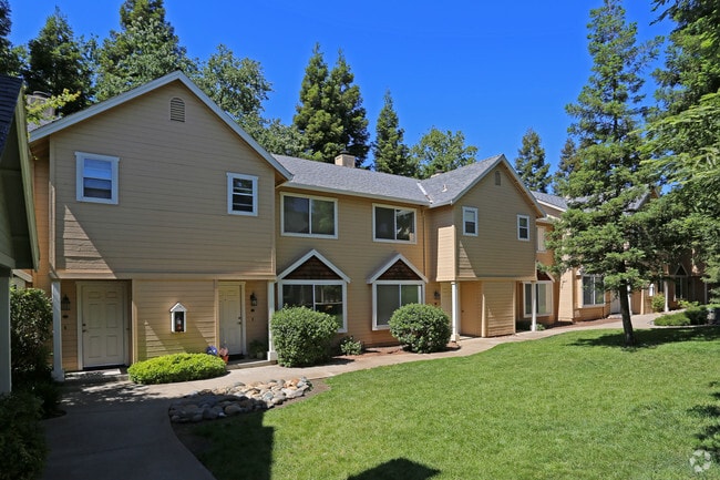 Building Photo - Greenwood Place