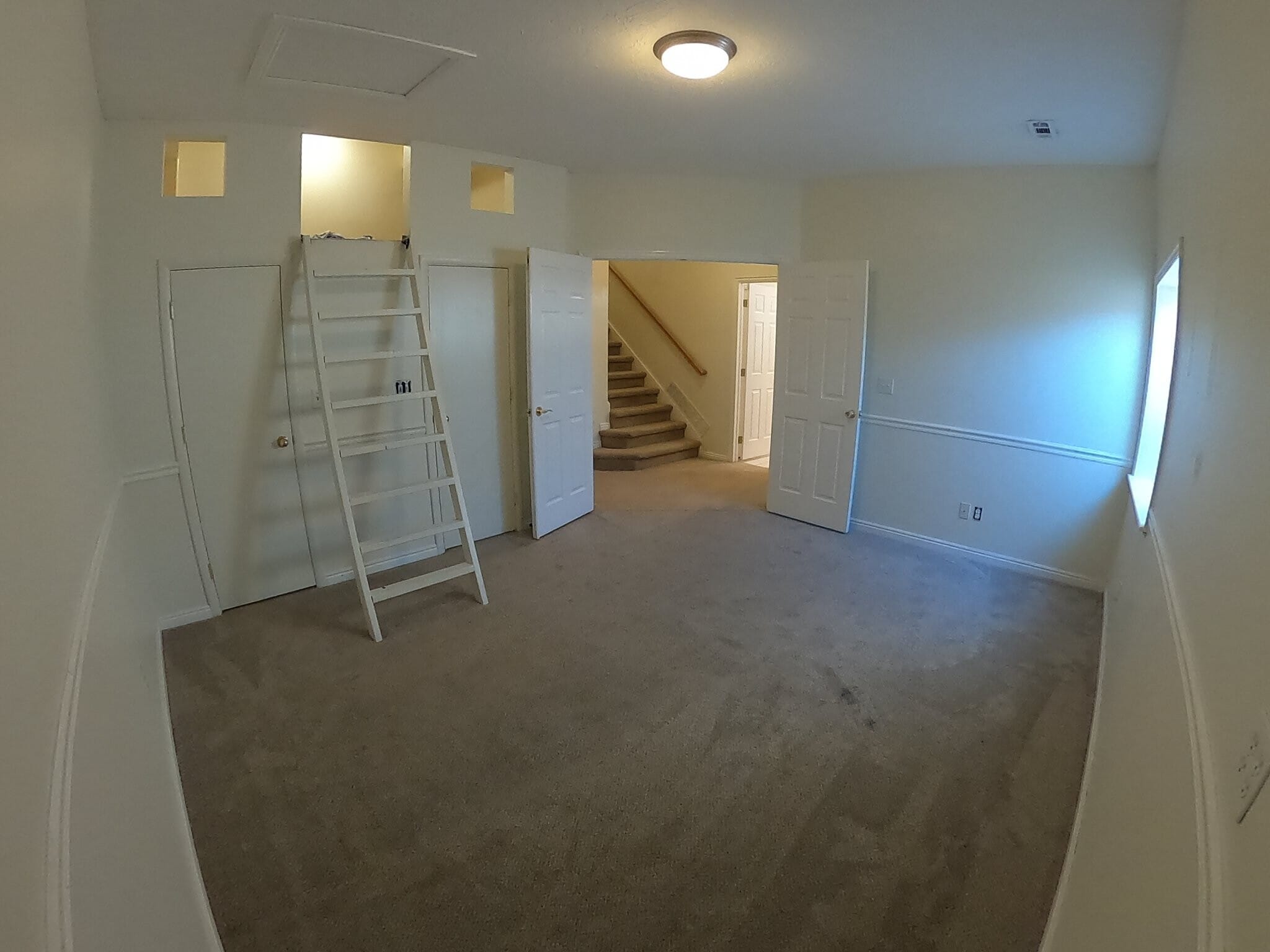 Building Photo - 5337 W Mountain Hill Dr