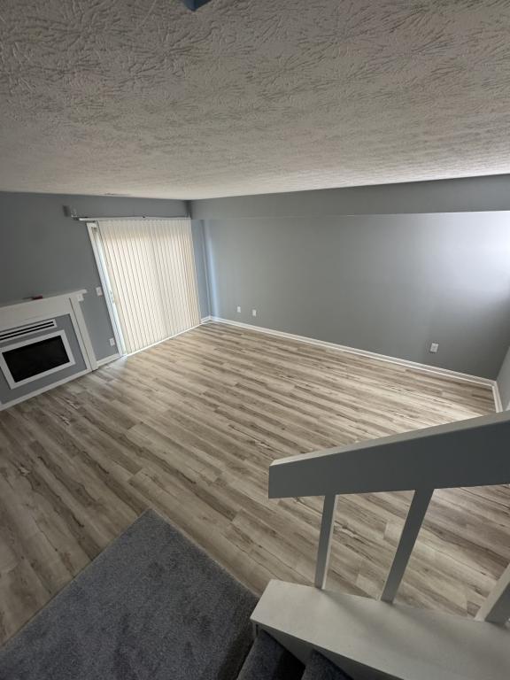 Building Photo - 24 Apple Ln