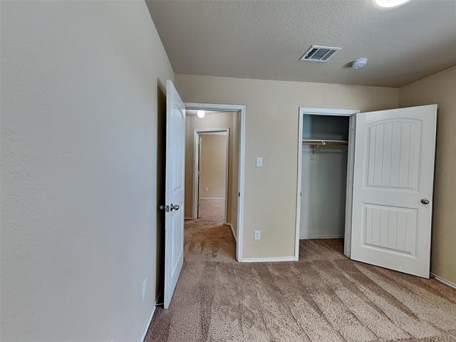 Building Photo - 407 Plum Dr