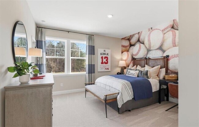 Building Photo - 2145 The Ln NE