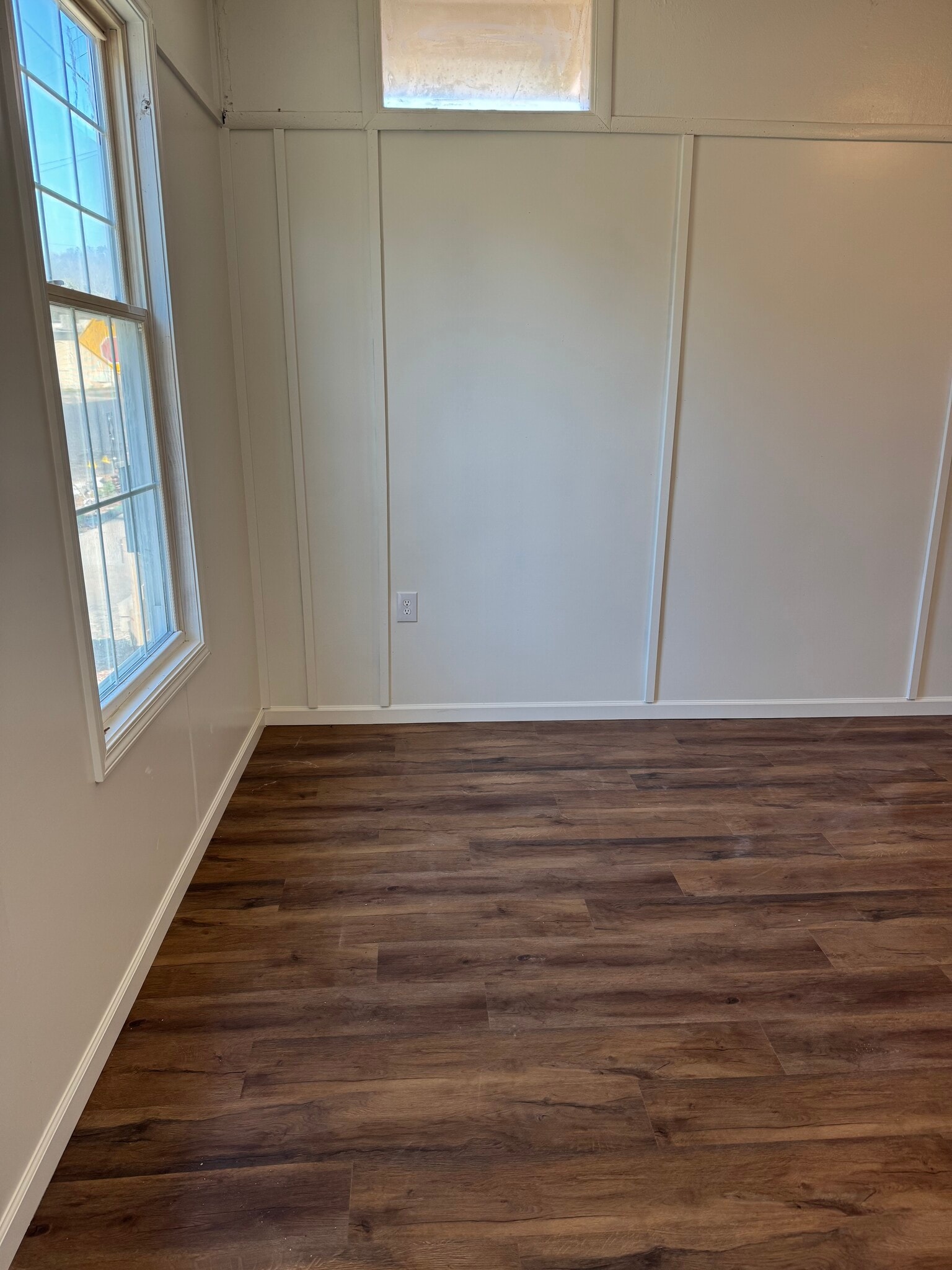 Building Photo - 517 3rd St