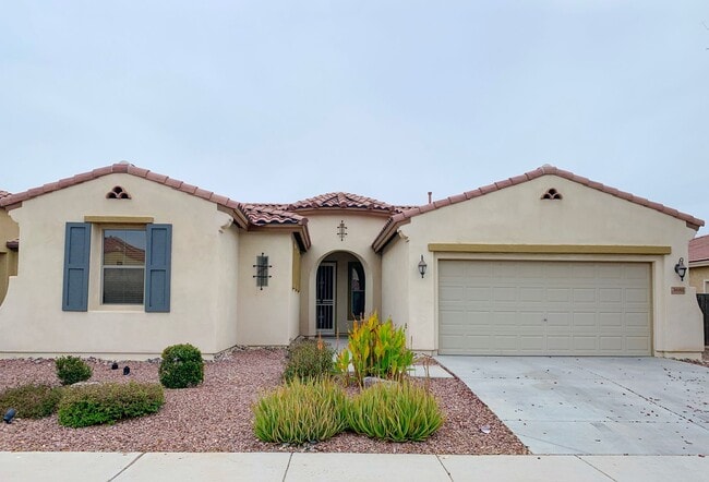 Primary Photo - AVAILABLE NOW IN OLD STONE RANCH!!!!