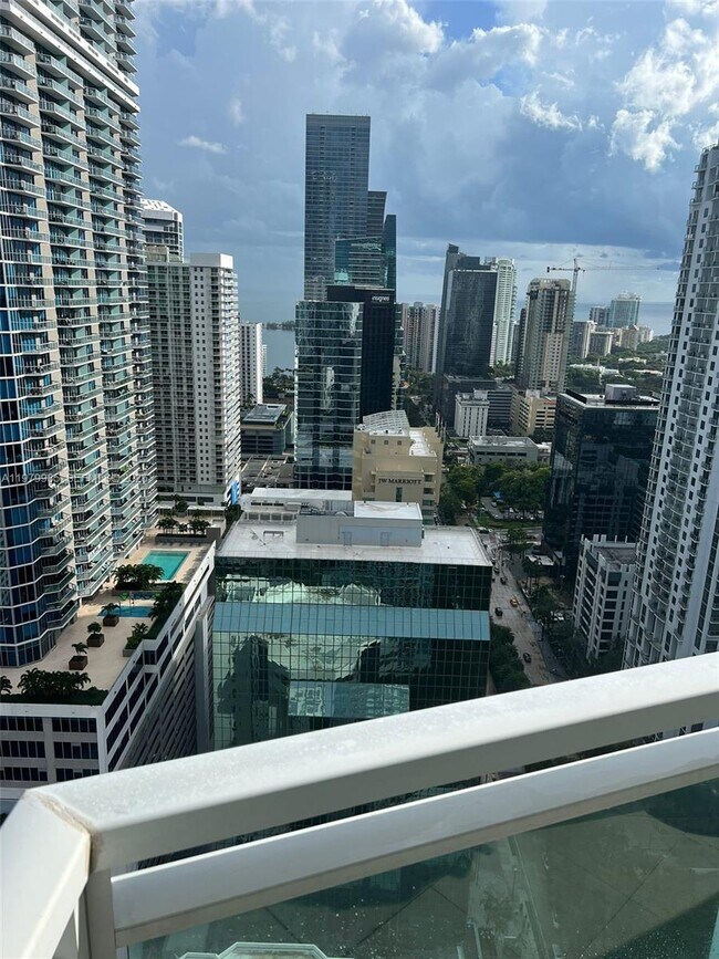Building Photo - 951 Brickell Ave