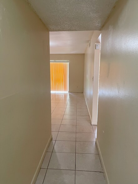 Building Photo - 2220 NW 58th Ter