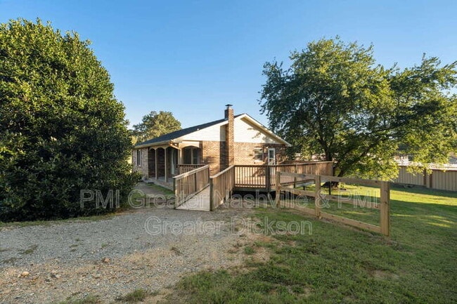 Building Photo - 8119 Vaughn Cir