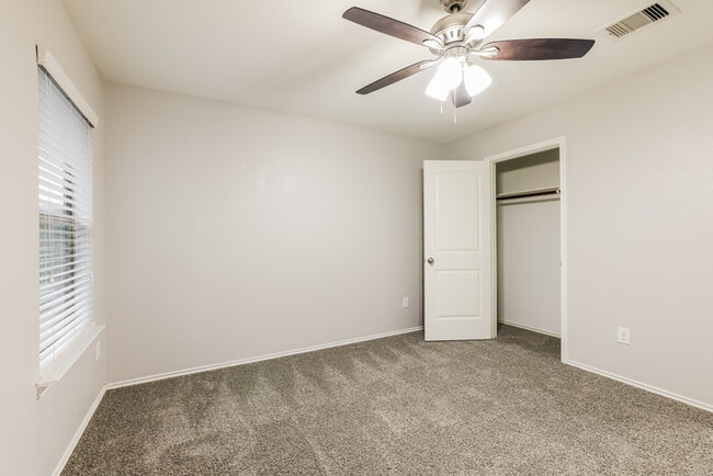 Building Photo - 7243 Basque Country Dr